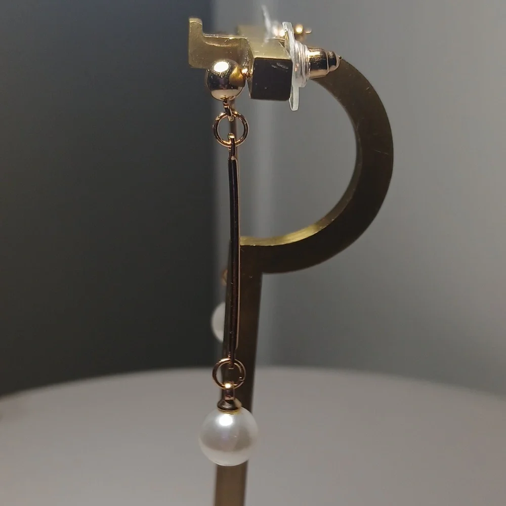 Pearl Drop Earrings Women - Picture 2 of 4